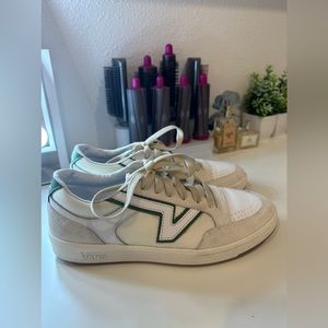 vans lowland comfycrush skate shoe, green and beige, men’s size 8